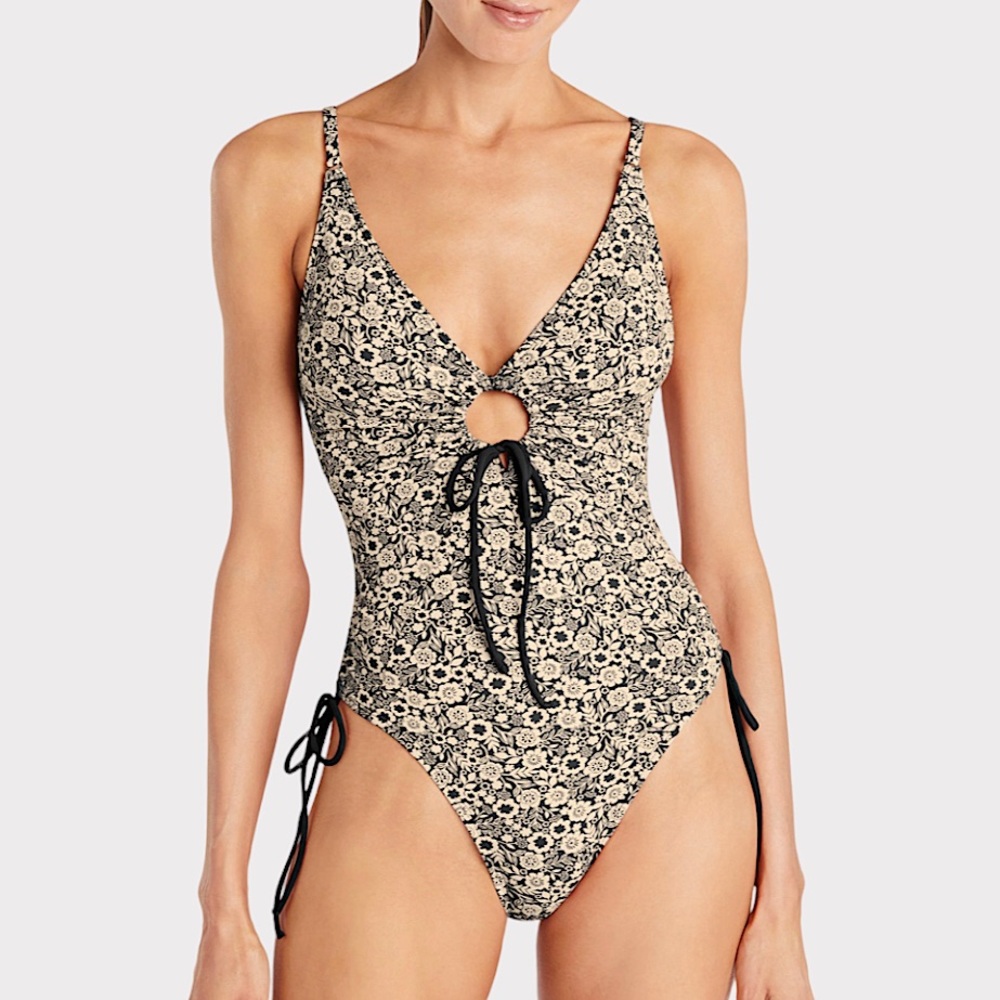 Robin Piccone | Aubrey Keyhole One Piece